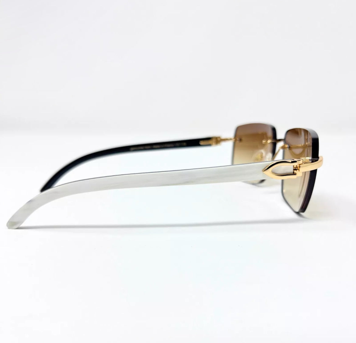Pre-Owned Cartier Buffalo Horn White Sunglasses Tan/Brown Gradient