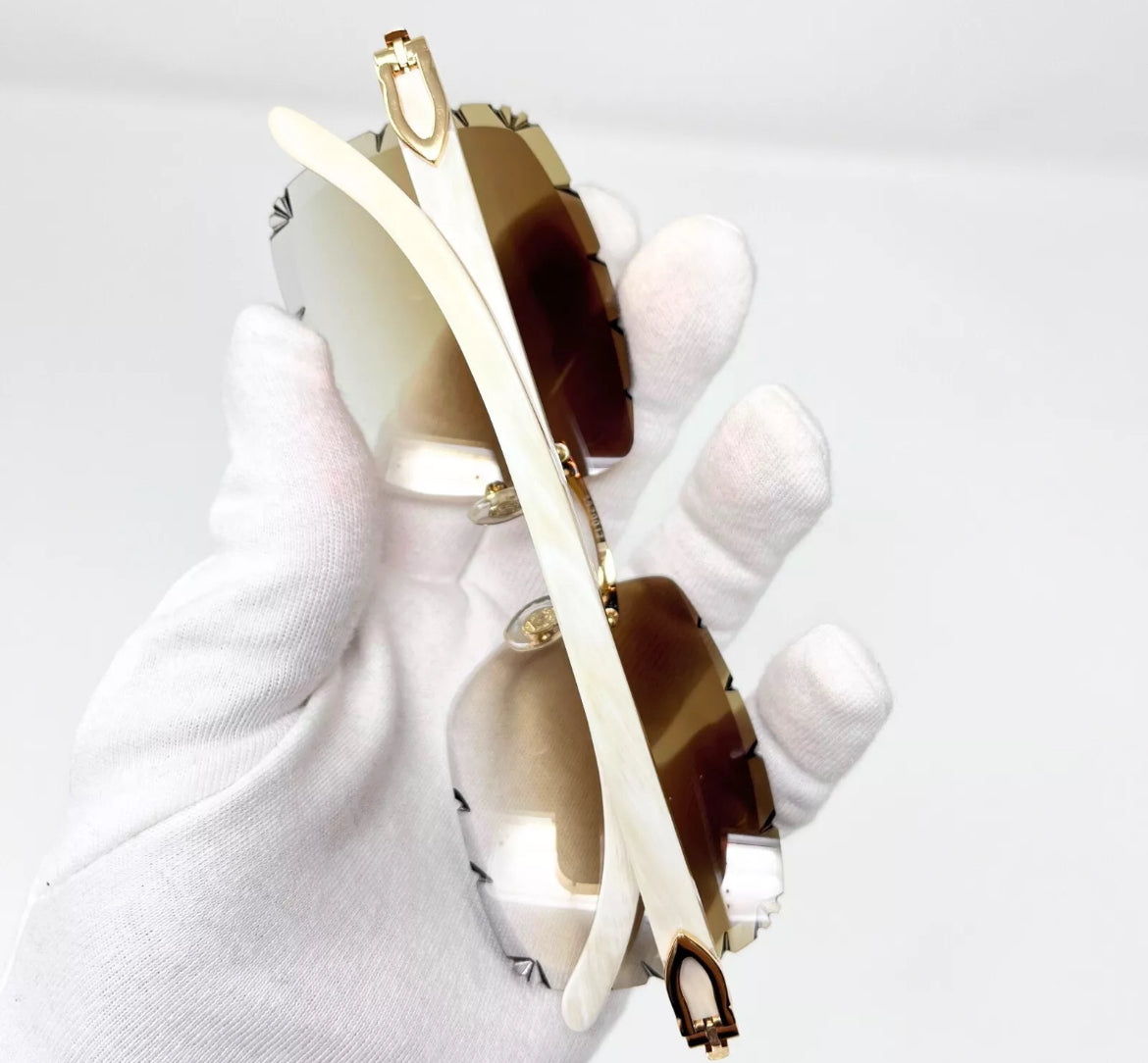 Pre-Owned Cartier Buffalo Horn White Diamond Cut Sunglasses Tan Gradient