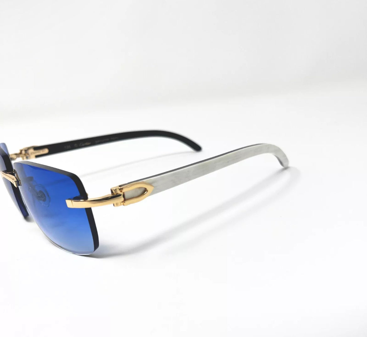 Pre-Owned Cartier Buffalo Horn White Sunglasses Blue Gradient